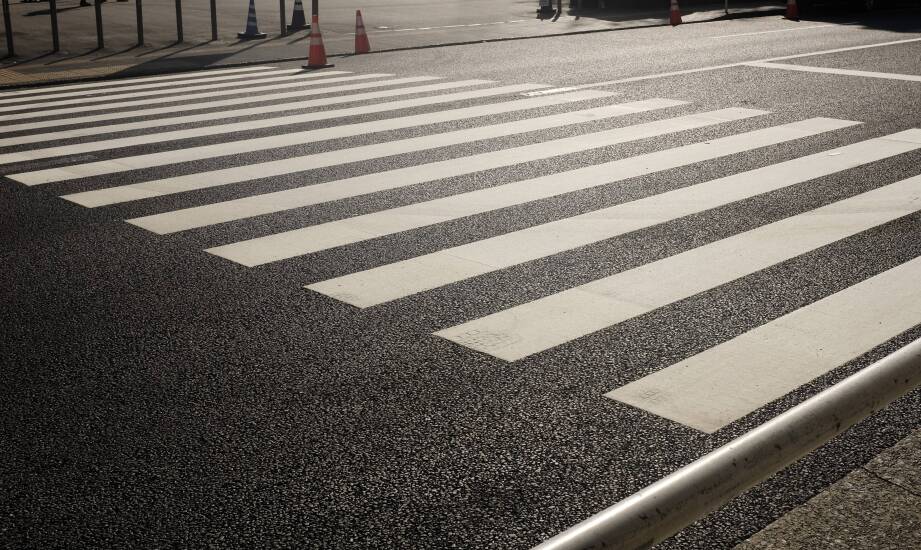 Jak nowoczesne technologie poprawiają bezpieczeństwo na miejskich przejściach dla pieszych?