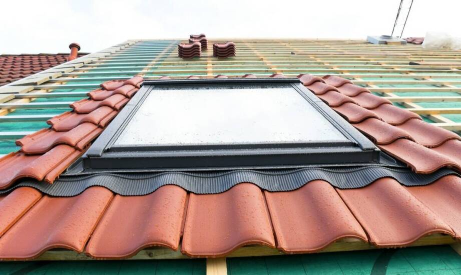 Okno Velux 78x140 a bezpieczeństwo użytkowników na poddaszu