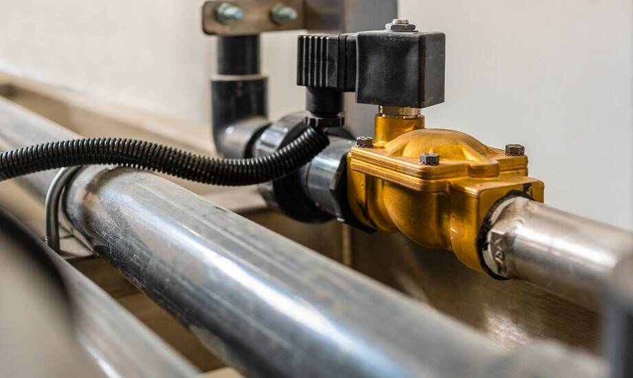 Jakie korzyści przynosi modernizacja systemów hydraulicznych z zaworem odcinającym?