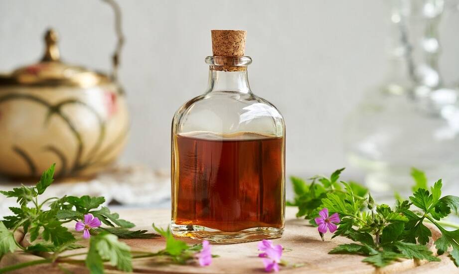 Jak producent nalewek dba o jakość swoich produktów?