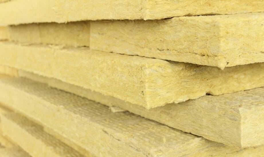 Wpływ nowoczesnych materiałów izolacyjnych na konstrukcję chłodni mroźni