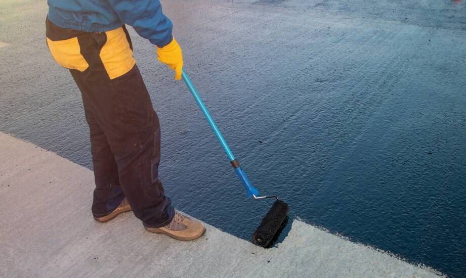 Wpływ promieniowania UV na trwałość malowanych dachów