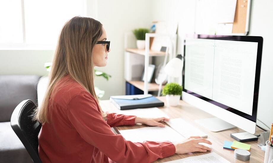 Jak tłumaczenia techniczne wspierają rozwój międzynarodowy firm?