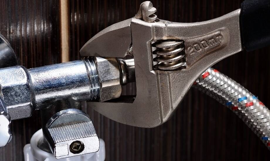 Wybór odpowiedniego klucza hydraulicznego do specyficznych aplikacji