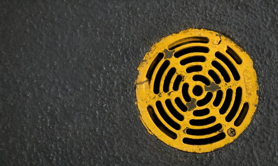 Dränmatten als Lösung für Probleme mit Regenwasser auf Freizeitflächen