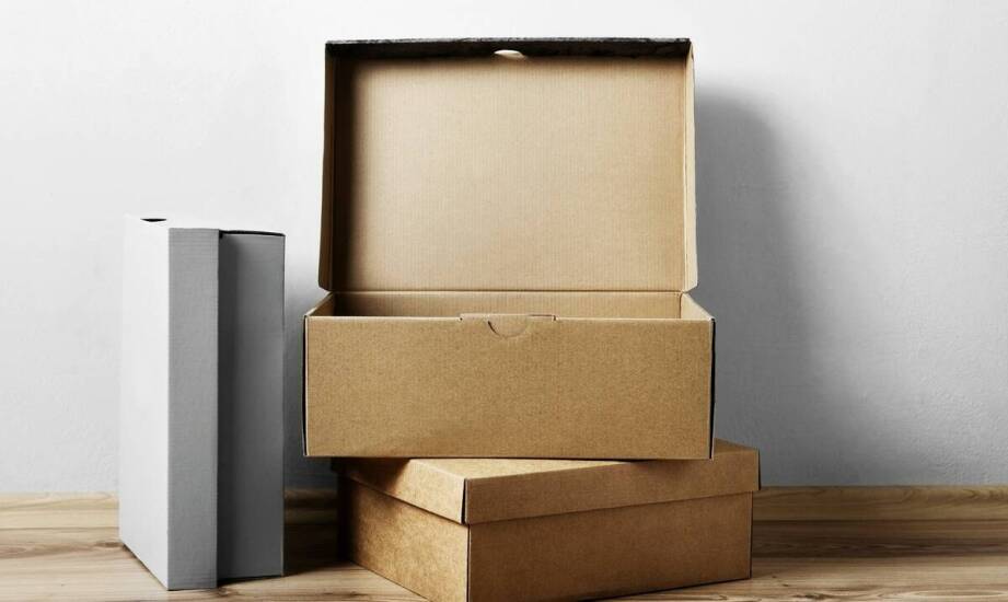 Wykorzystanie techniki kaszerowania w produkcji pudełek reklamowych