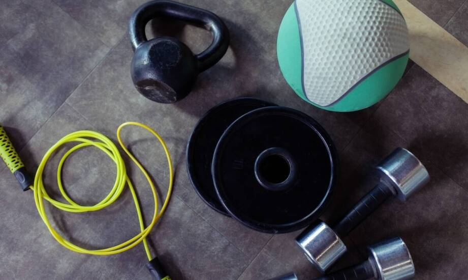 Najlepsze przydatne gadżety do domu dla miłośników fitnessu
