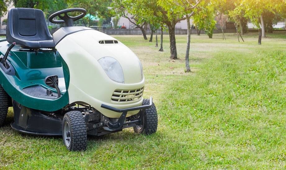 Porównanie różnych modeli traktorków ogrodowych – na co zwrócić uwagę?