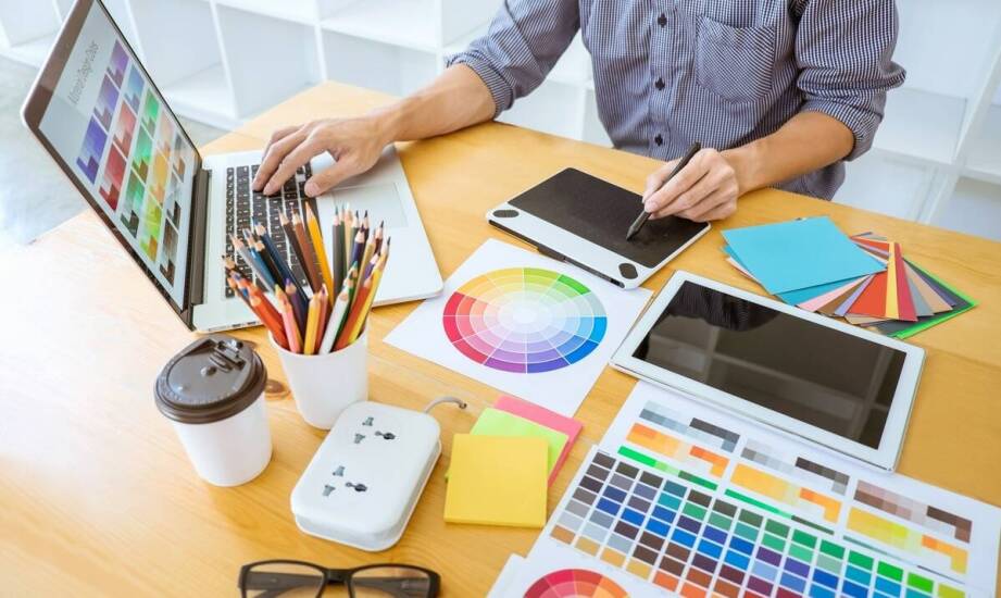 Zastosowanie naklejek w budowaniu rozpoznawalności marki