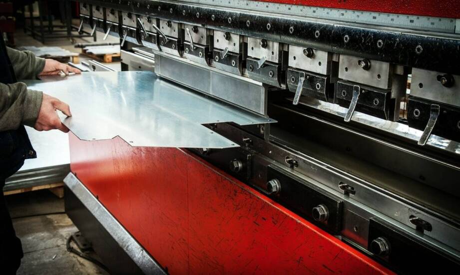 Optymalizacja procesów produkcyjnych dzięki innowacyjnym technikom obróbki blach