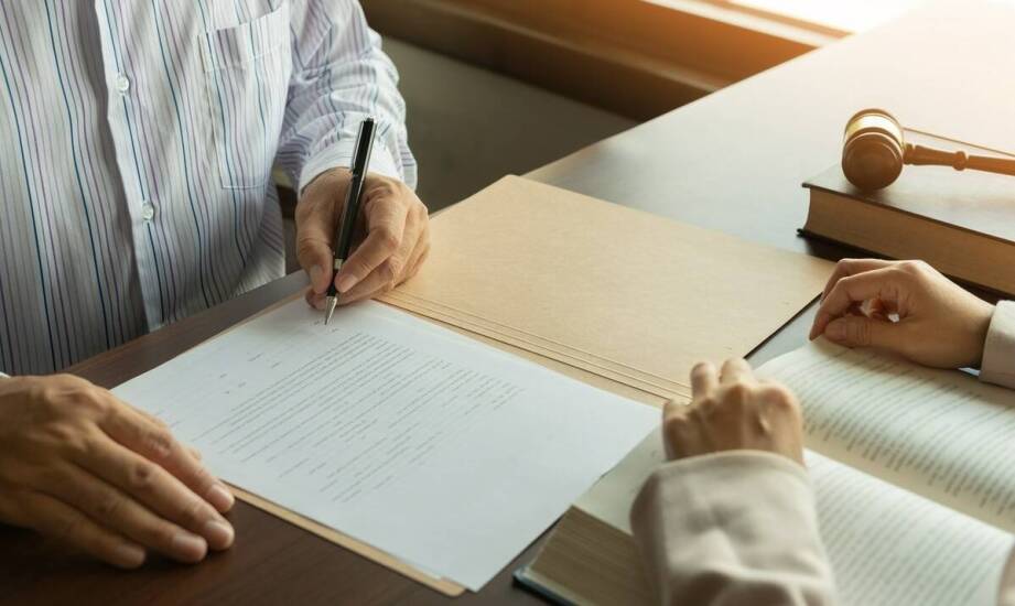 Jak adwokat wspiera klientów w podziale majątku spadkowego?