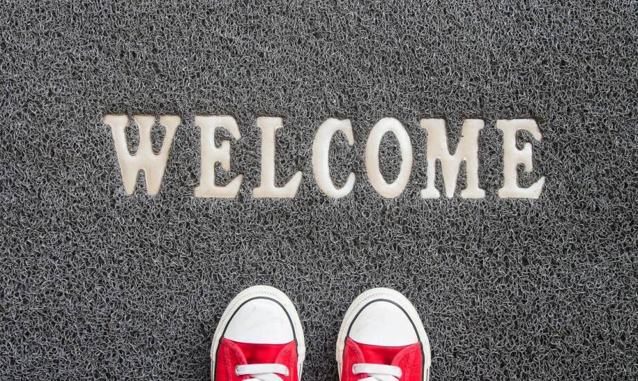 How Do Entrance Mats with Logo Impact Cleaning Efficiency?