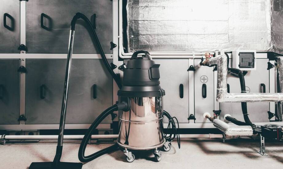 Wynajem sprzętu do czyszczenia – kiedy się opłaca?