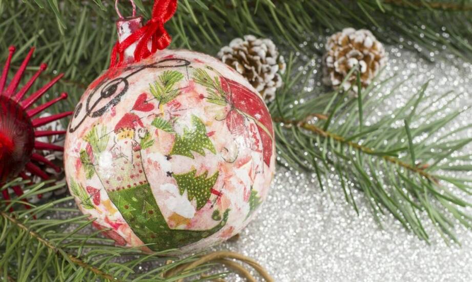 Bombki ze styropianu: klasyczne wzory w nowoczesnym wydaniu