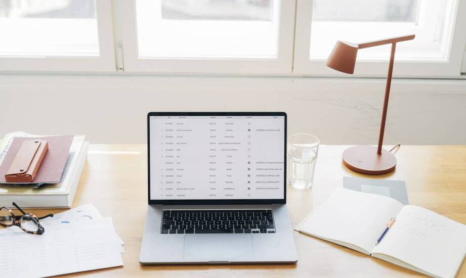 Jakie dokumenty wymagają tłumaczenia przysięgłego w kontekście wizowym?