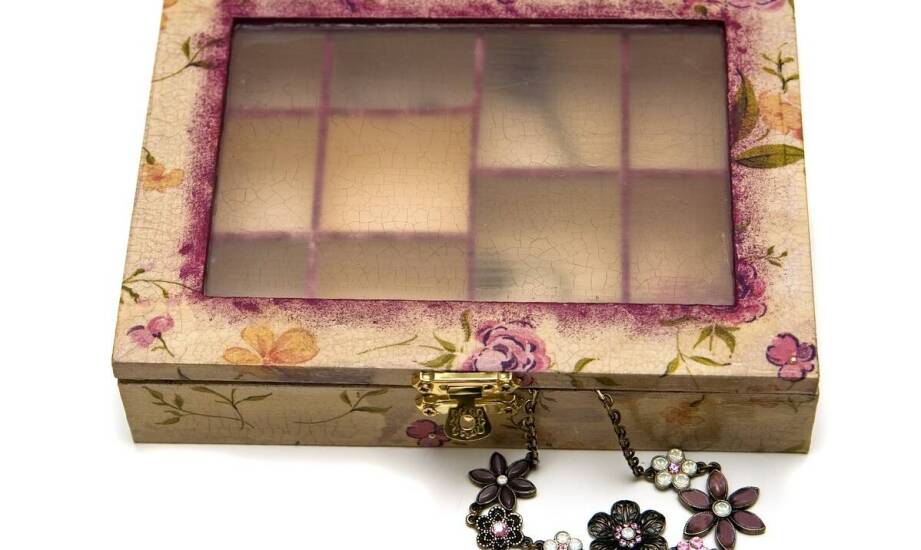 Personalizowany chustecznik decoupage – idealny prezent na każdą okazję
