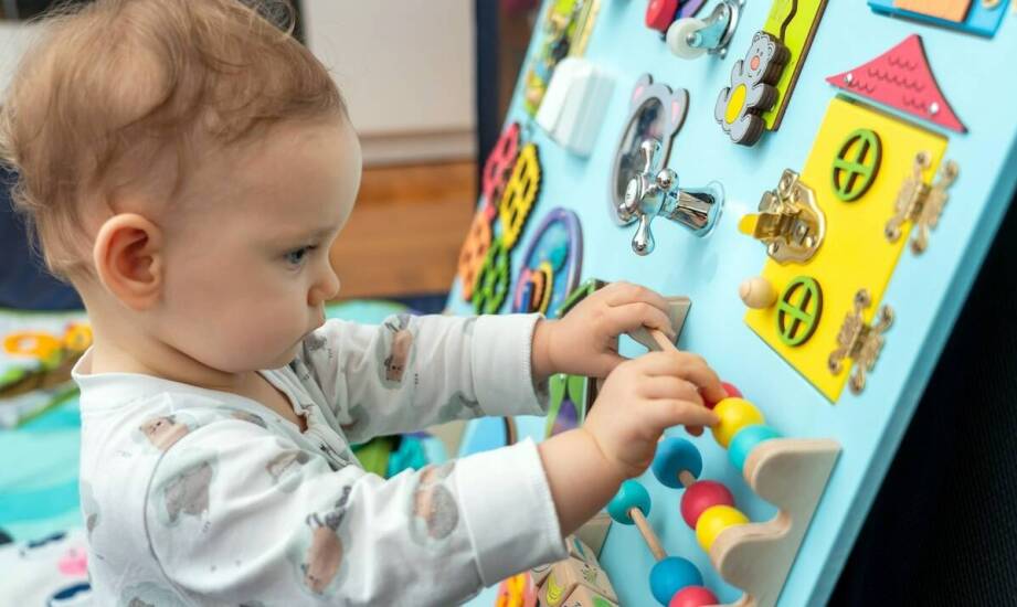 Wpływ Metody Tomatisa na zdolności poznawcze dzieci – co mówią eksperci?