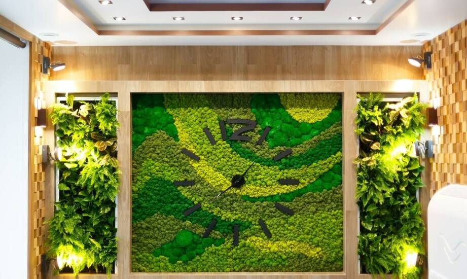 Jak zintegrowany system nawadniania wpływa na trwałość pionowych ogrodów?