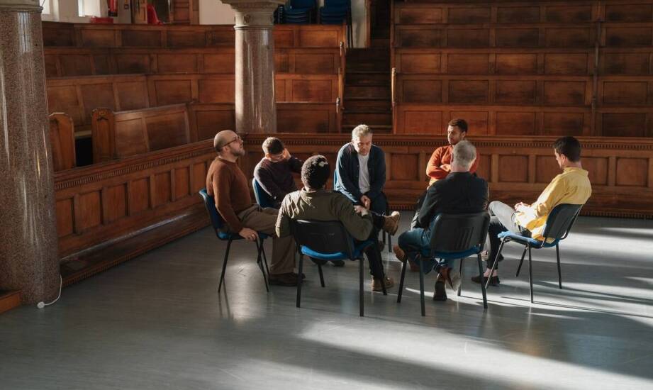 Jak terapia DDA wpływa na poprawę samooceny i poczucia własnej wartości?