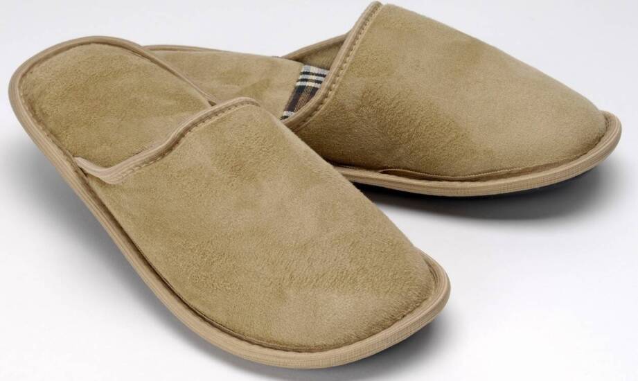 Zalety klapek męskich profilowanych dla zdrowia stóp