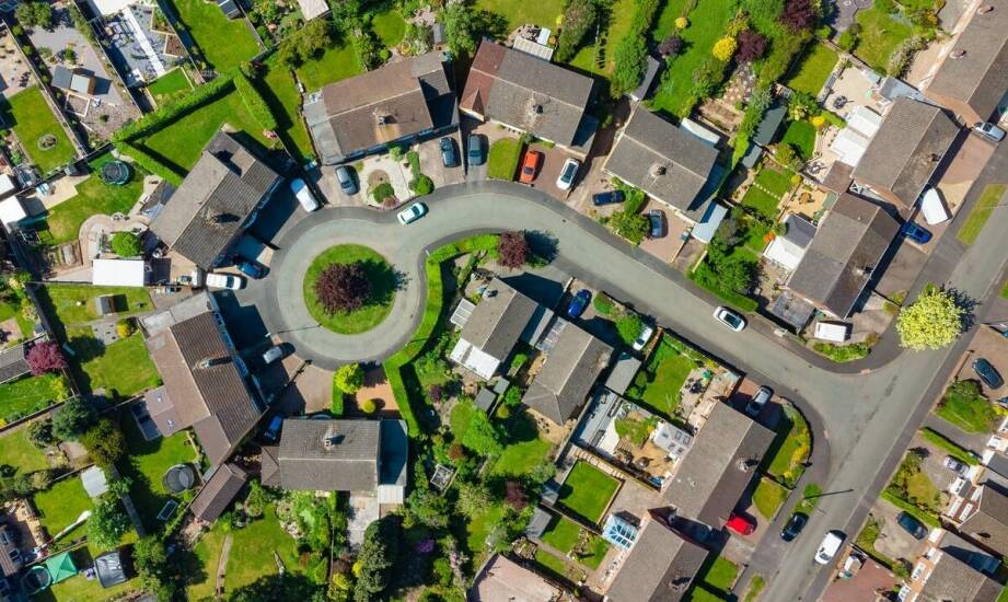 Jak uniknąć sporów sąsiedzkich podczas podziału nieruchomości?