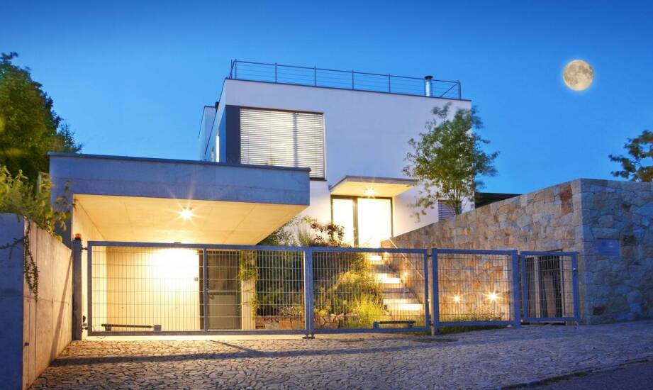 Jakie są możliwości personalizacji ogrodzeń z ocynkowanej blachy profilowanej?