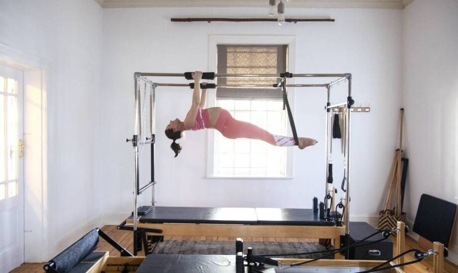 Kurs pilatesu jako narzędzie do osiągania celów fitnessowych