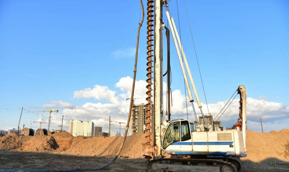 Montaż rurociągów podziemnych przy użyciu przewiertów horyzontalnych