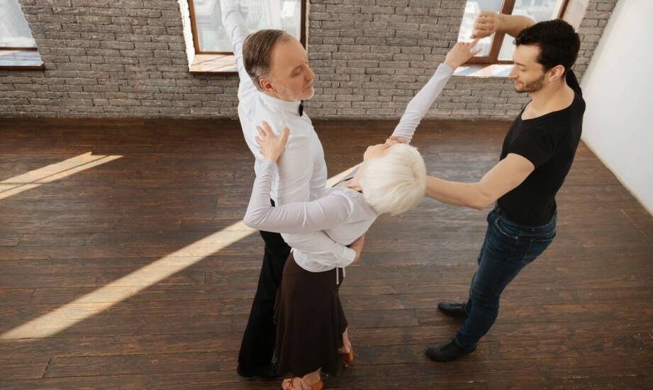 Kizomba a inne style tańca – co czyni ją wyjątkową?