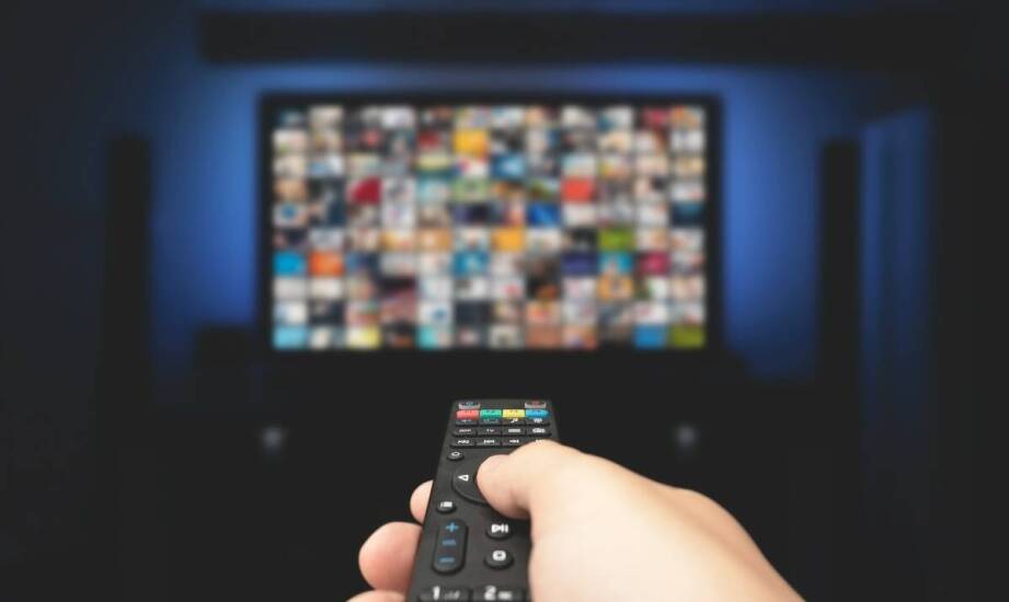 Android dongle a tradycyjne dekodery – co wybrać?