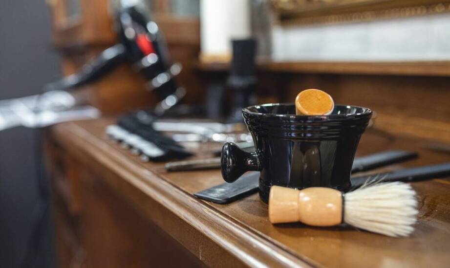 Dlaczego warto zainwestować w małą szczotkę do brody?