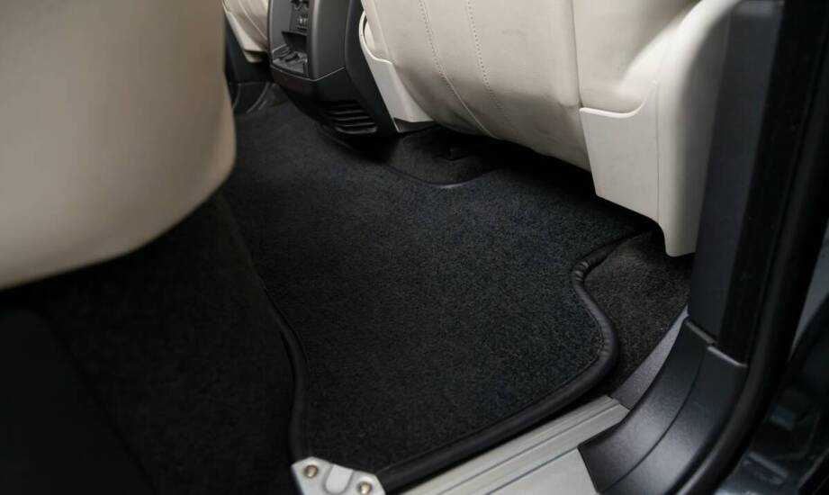 Wpływ nakładek na progi scenic 1 na ochronę lakieru