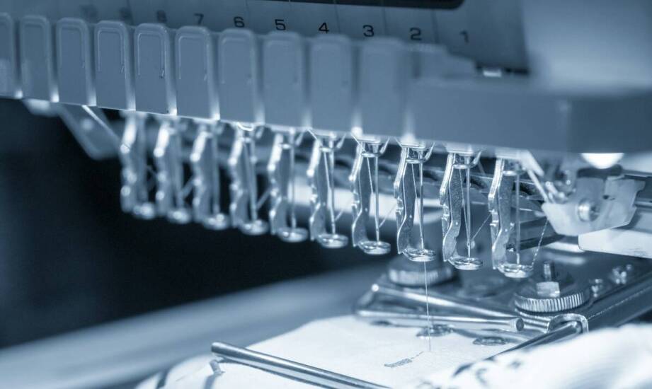 Personalizacja czapek z haftem komputerowym jako element strategii marketingowej