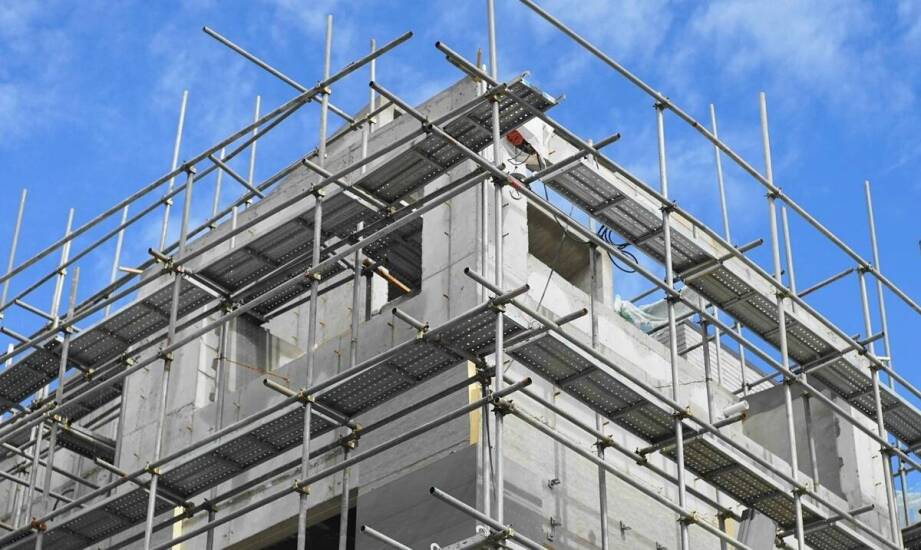 Jakie są kluczowe aspekty wyboru podpór budowlanych?