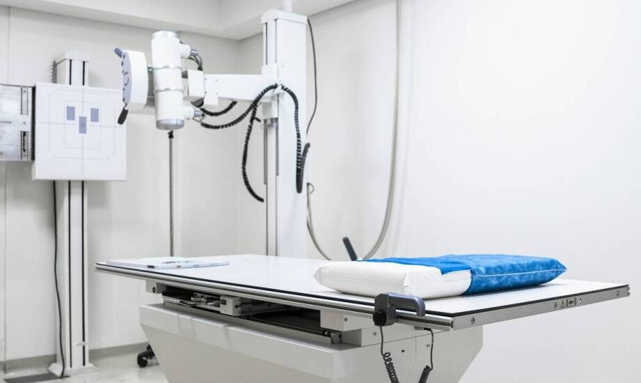 Jakie są skuteczne strategie diagnostyczne przy problemie wiszących jąder?