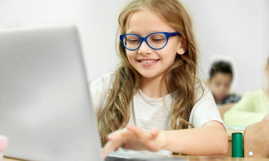 Dlaczego okulary oga są idealnym wyborem dla dzieci?