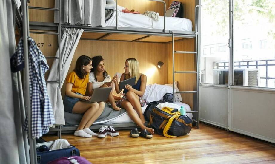 Wybierz tani hostel w Warszawie dla uczestników imprez sportowych – co oferujemy?