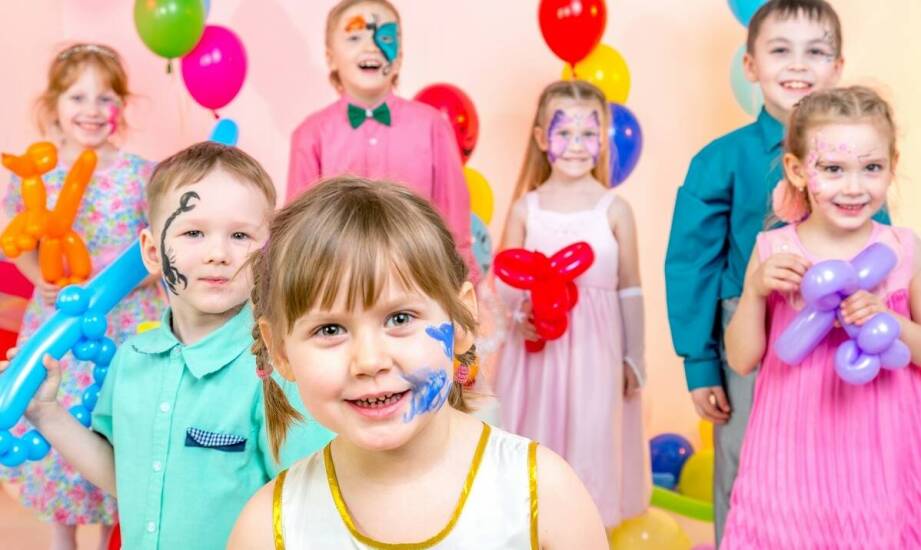 Proces tworzenia spersonalizowanego dyplomu na zakończenie roku przedszkolnego