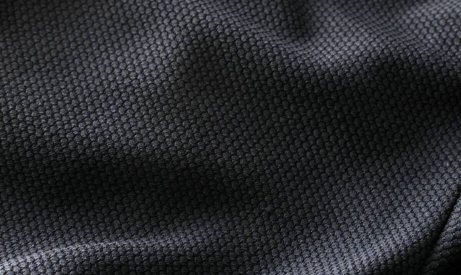 Eleganckie spodnie sportowe damskie a sezonowe trendy modowe