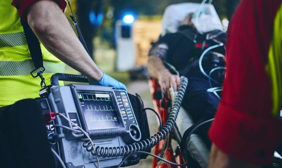 Respirator transportowy w ratownictwie – kluczowe wymagania i kryteria wyboru