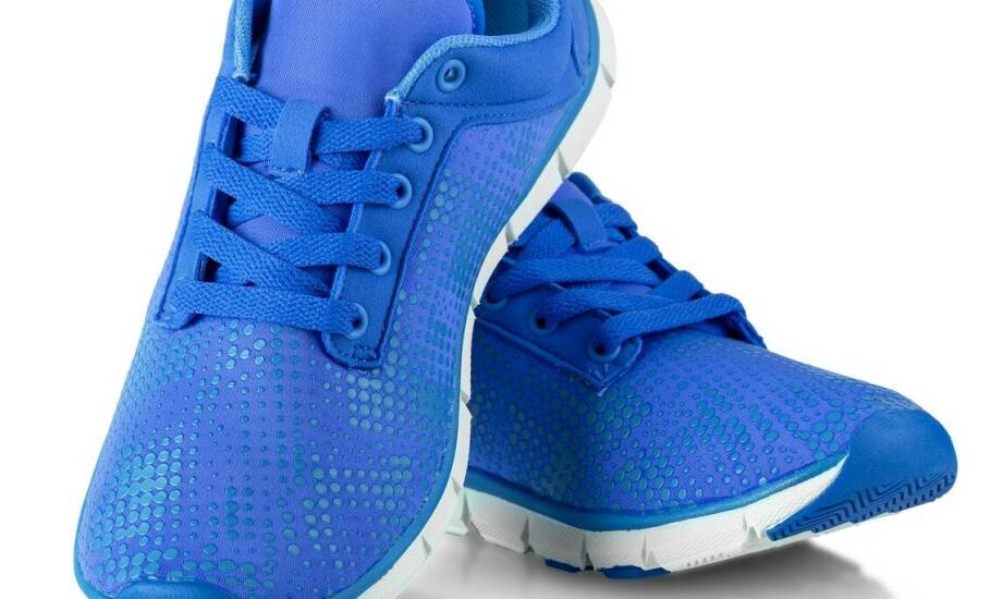 Jak wybrać najlepsze dla dziewczynki buty sportowe?