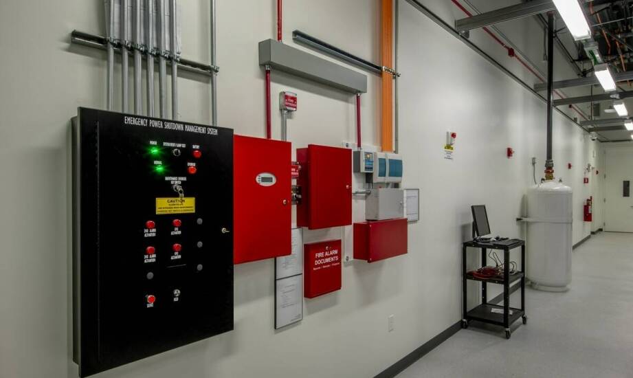 Kluczowe wyzwania przy wdrażaniu nowoczesnych technologii w armaturze przemysłowej