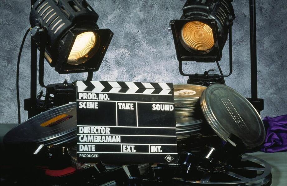 Dom do filmu a budżet produkcji – jak efektywnie zarządzać kosztami