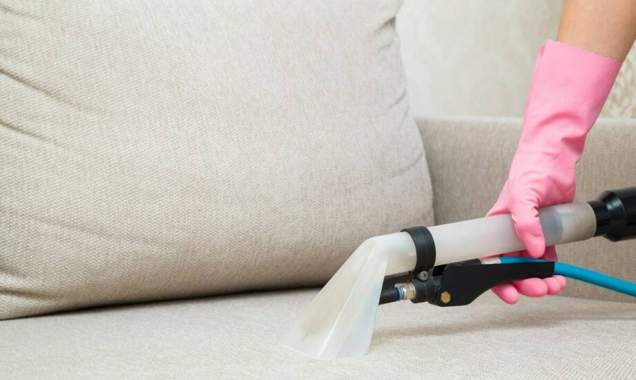 Profesjonalne czyszczenie tapicerki samochodowej - co oferują specjaliści?