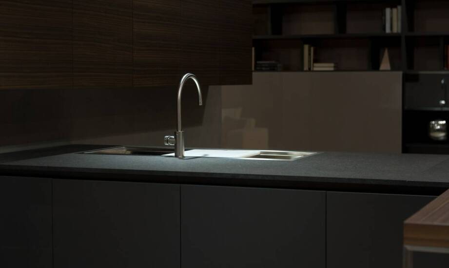 Innowacyjne funkcje zlewów nierdzewnych wielostanowiskowych w nowoczesnych kuchniach przemysłowych