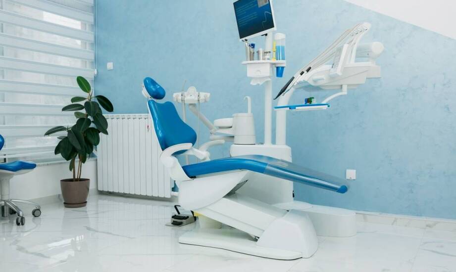 Jakie są różnice między tradycyjnymi a cyfrowymi metodami w protetyce?