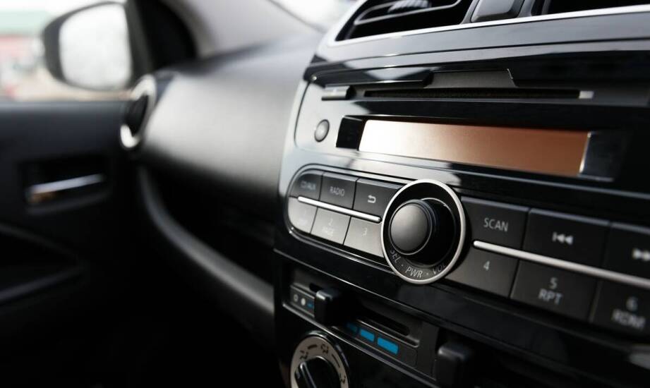 Radio samochodowe USB i jego wpływ na jakość jazdy