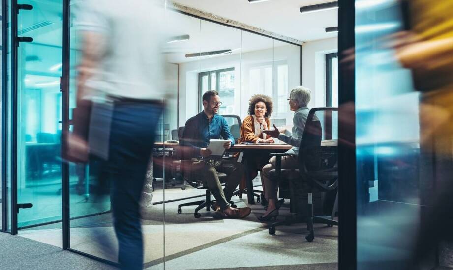 Jakie nowe możliwości otwiera aplikacja Famoc dla firm produkcyjnych?