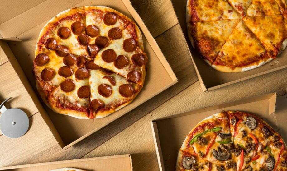 Jakie pudełka na pizzę najlepiej zabezpieczają przed utratą ciepła?