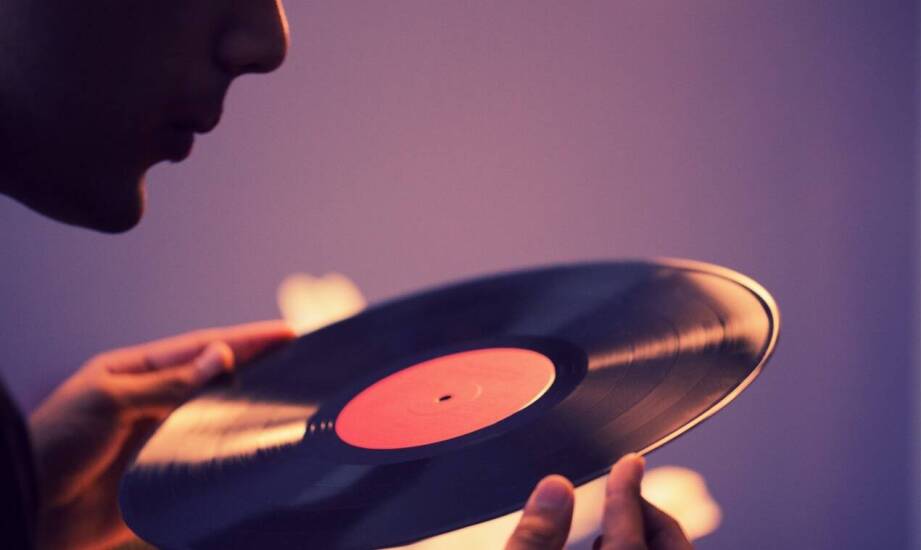 Wpływ jakości dźwięku płyt winylowych na odbiór muzyki metalowej